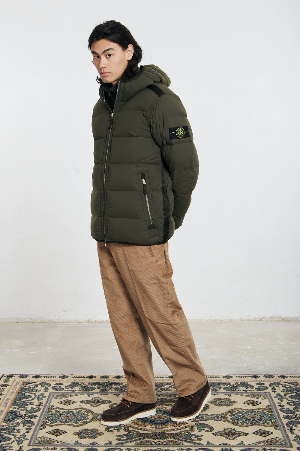 Stone Island Uomo: Innovazioni Autunno Inverno 2023 Online