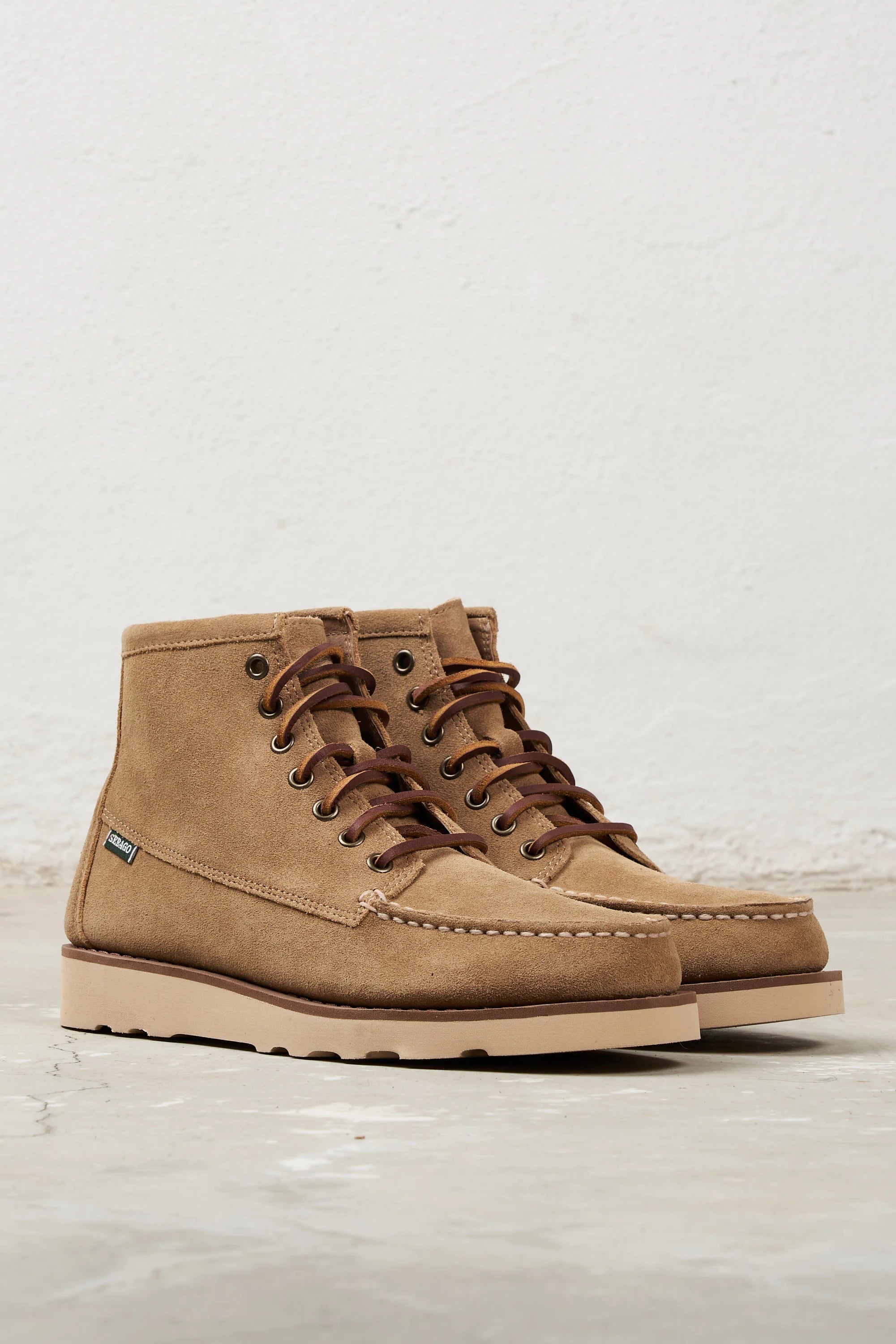 Sebago winter shoes shop