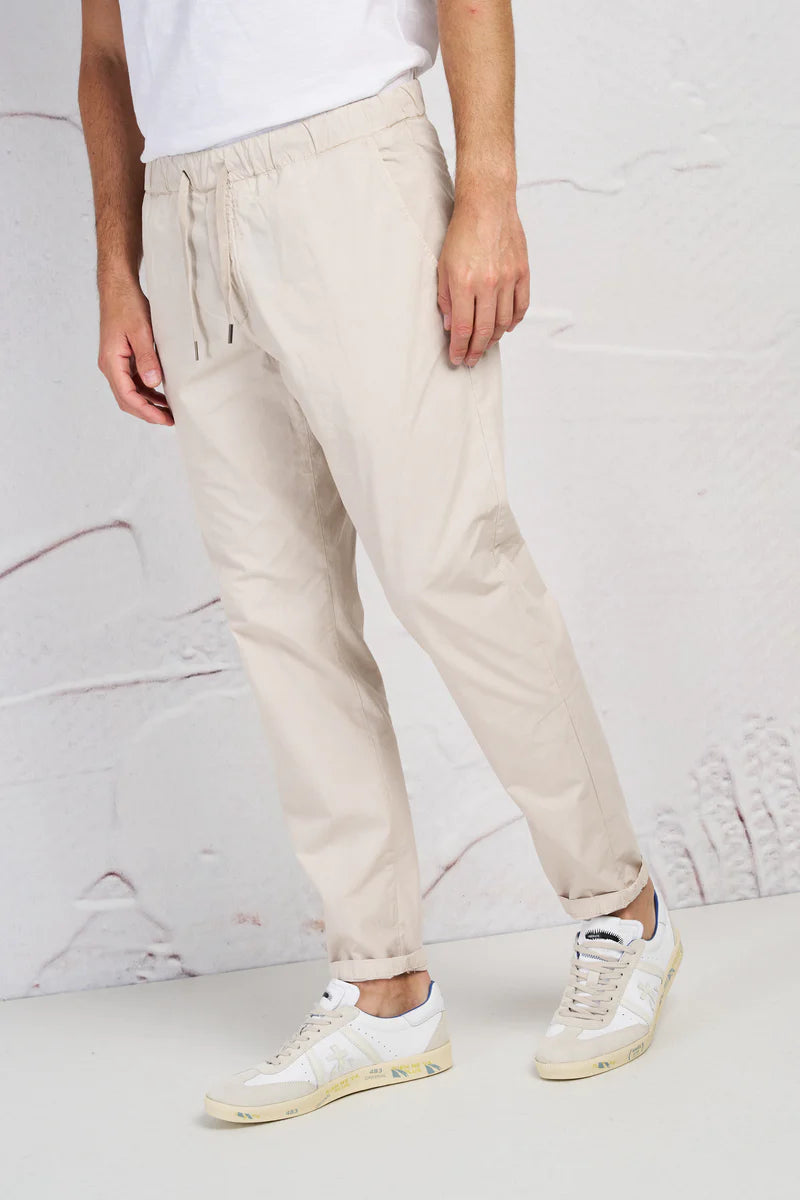 Pantaloni eleganti e sportivi: una guida ai modelli