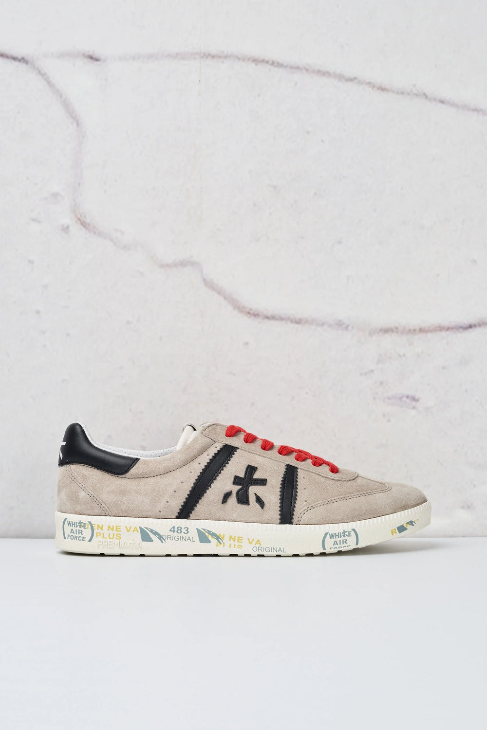La Scelta Perfetta: Scarpe e Sneakers Estive Online su Kissuomo.it