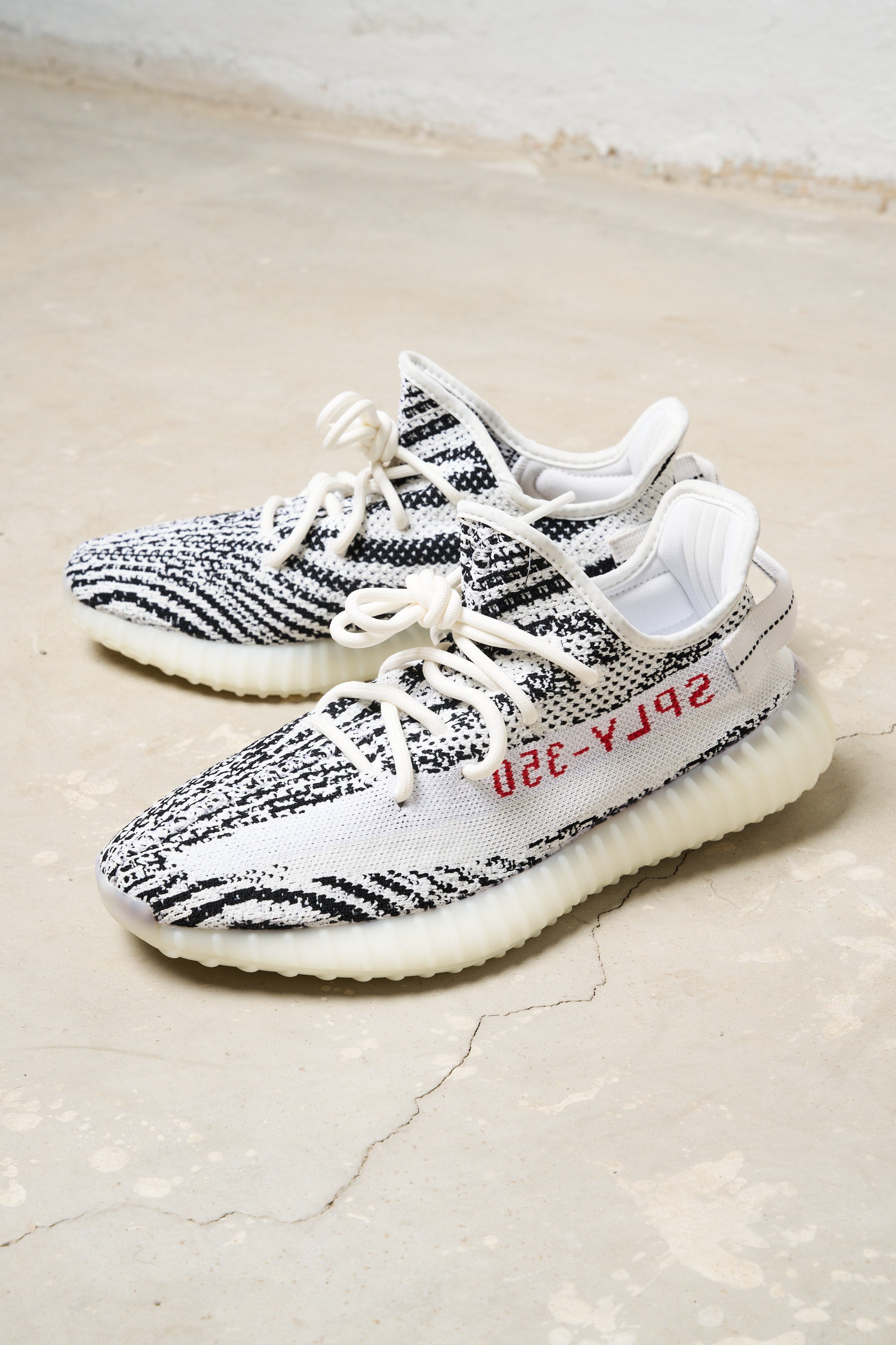 Adidas Sneakers Yeezy Boost 350 V2 Zebra Primeknit White/Black