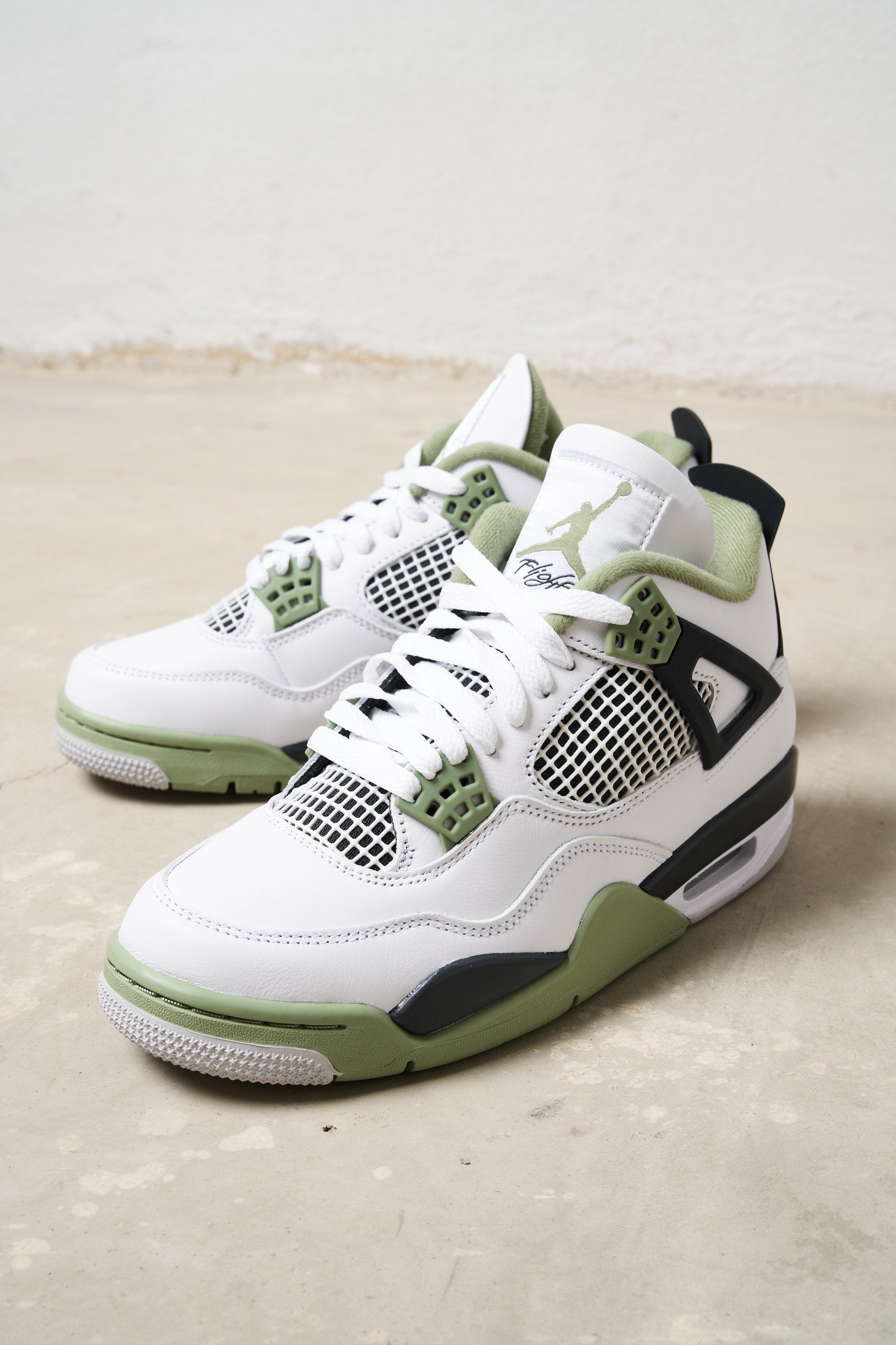 Nike Women's Air Jordan 4 Retro Shoes Seafoam Green White