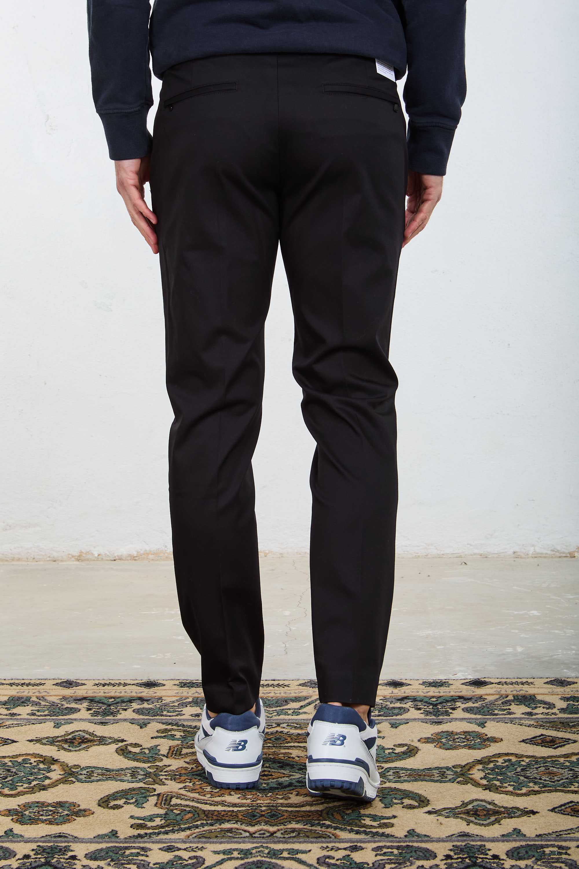 Buy SEVEN HUNTERS Men Regular Fit Black Cotton Blend Trousers (28) at  Amazon.in
