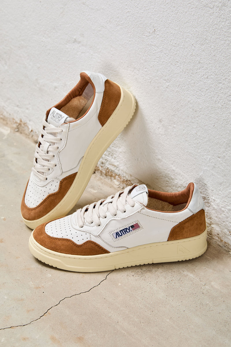 autry sneakers medalist low in pelle e suede colore bianco marrone 8444