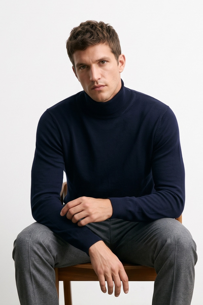 Philippe Laurientè 4628 Blue turtleneck