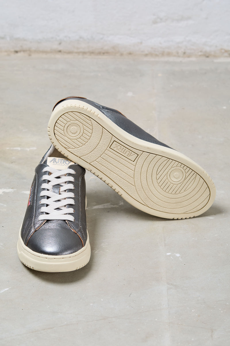 autry sneakers dallas low tx tomaia in pelle colore grigio metallizzato 8440