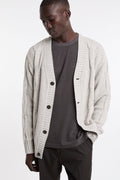 OutFit 4427 Cardigan a trecce grigio chiaro