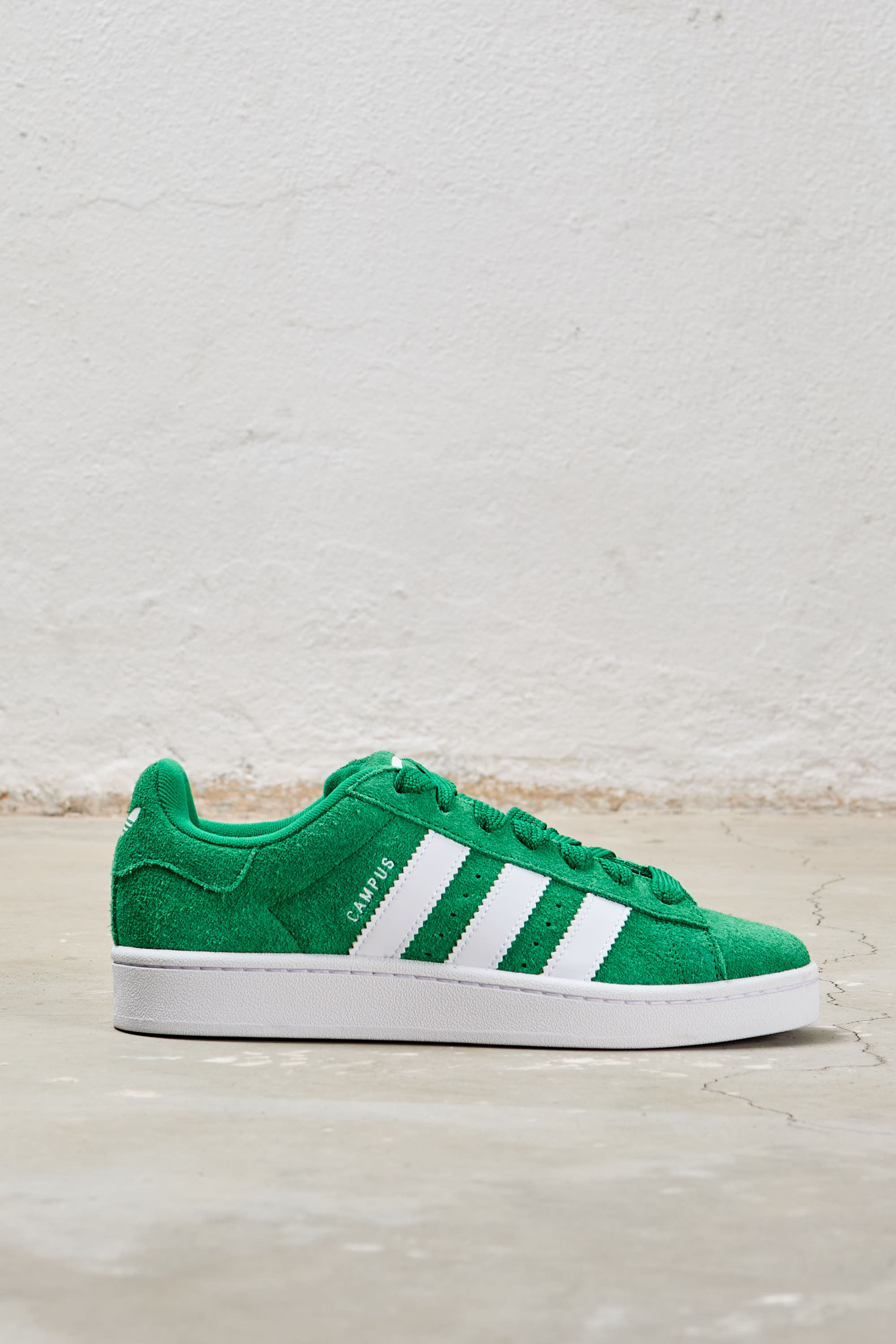 Buy ADIDAS Originals Men Green Striped Leather Sneakers - Casual Shoes for  Men 22841932 | Myntra