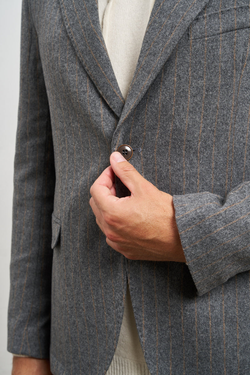 outfit giacca gessata righe a contrasto due bottoni sfoderata misto lana colore grigio 7378