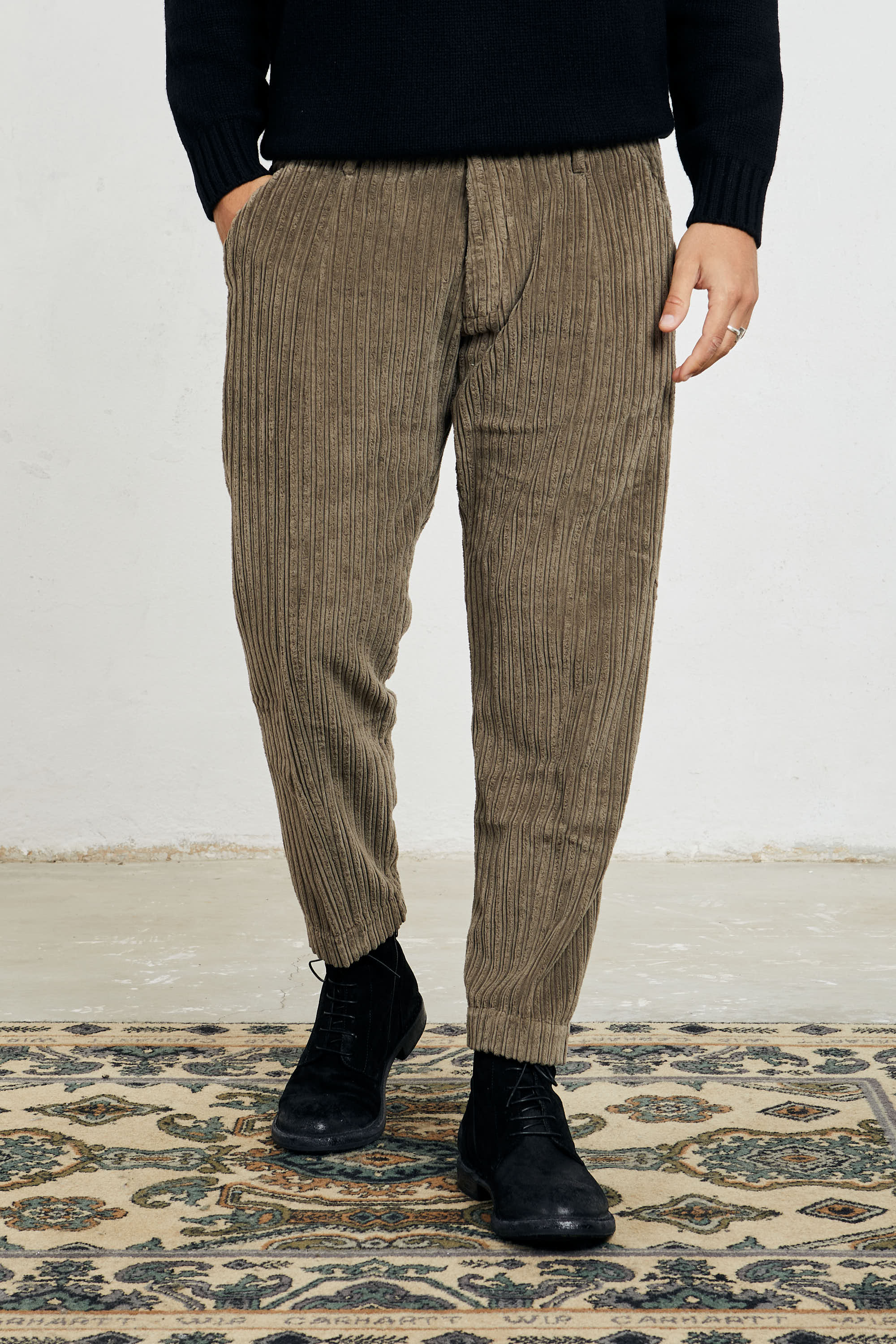 Pantaloni uomo velluto sale