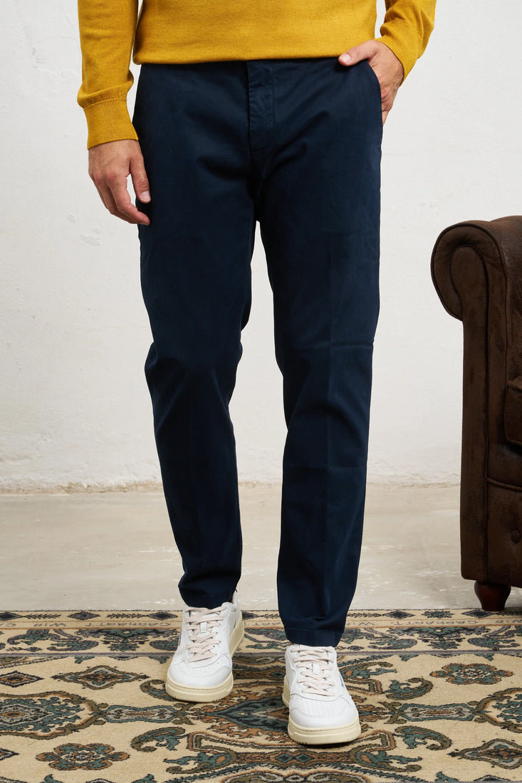 Pantaloni 2025 uomo online