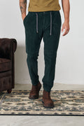 Pantalone Mitte in Velluto a Coste Misto Cotone Colore Verde 7230 di Cruna