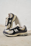 New Balance Sneakers 2002R Mesh Suede Colore Grigio