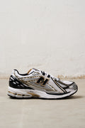 New Balance 8681 Sneakers 1906R