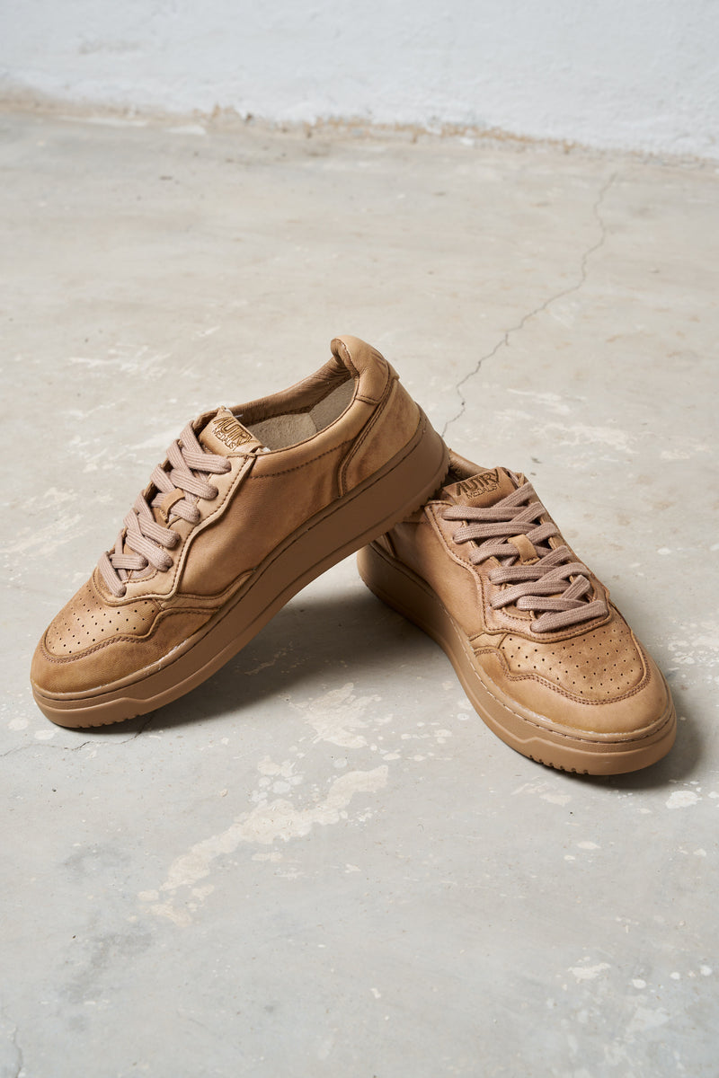 autry sneakers medalist low tomaia pelle colore tabacco 7103