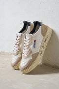 Autry 7112 Sneakers Medalist Low Tomaia Pelle Suede Colore Bianco Blu