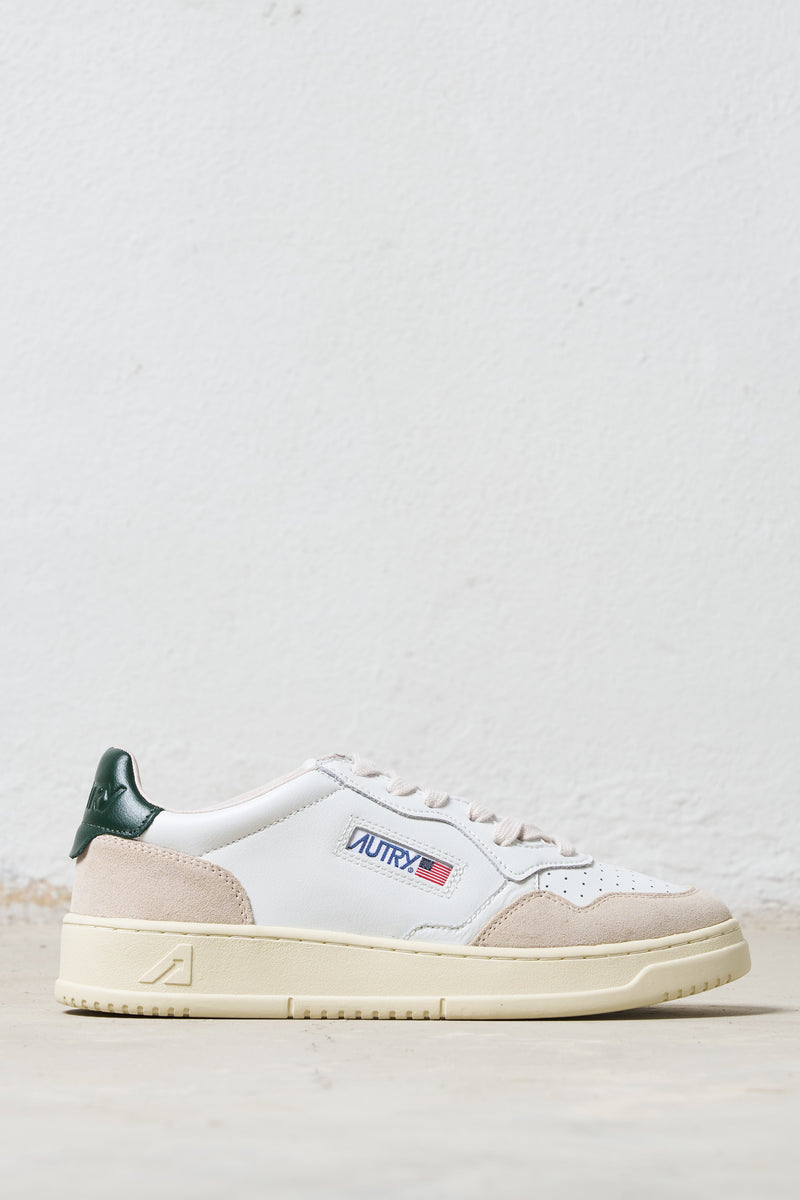 autry sneakers medalist low tomaia pelle suede colore bianco verde 7102