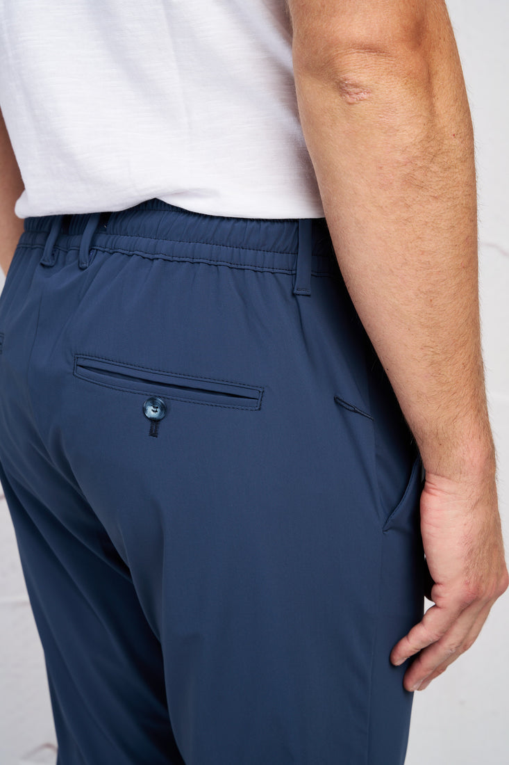 Cruna Pantaloni Uomo: Alla Scoperta di Stile e Comfort