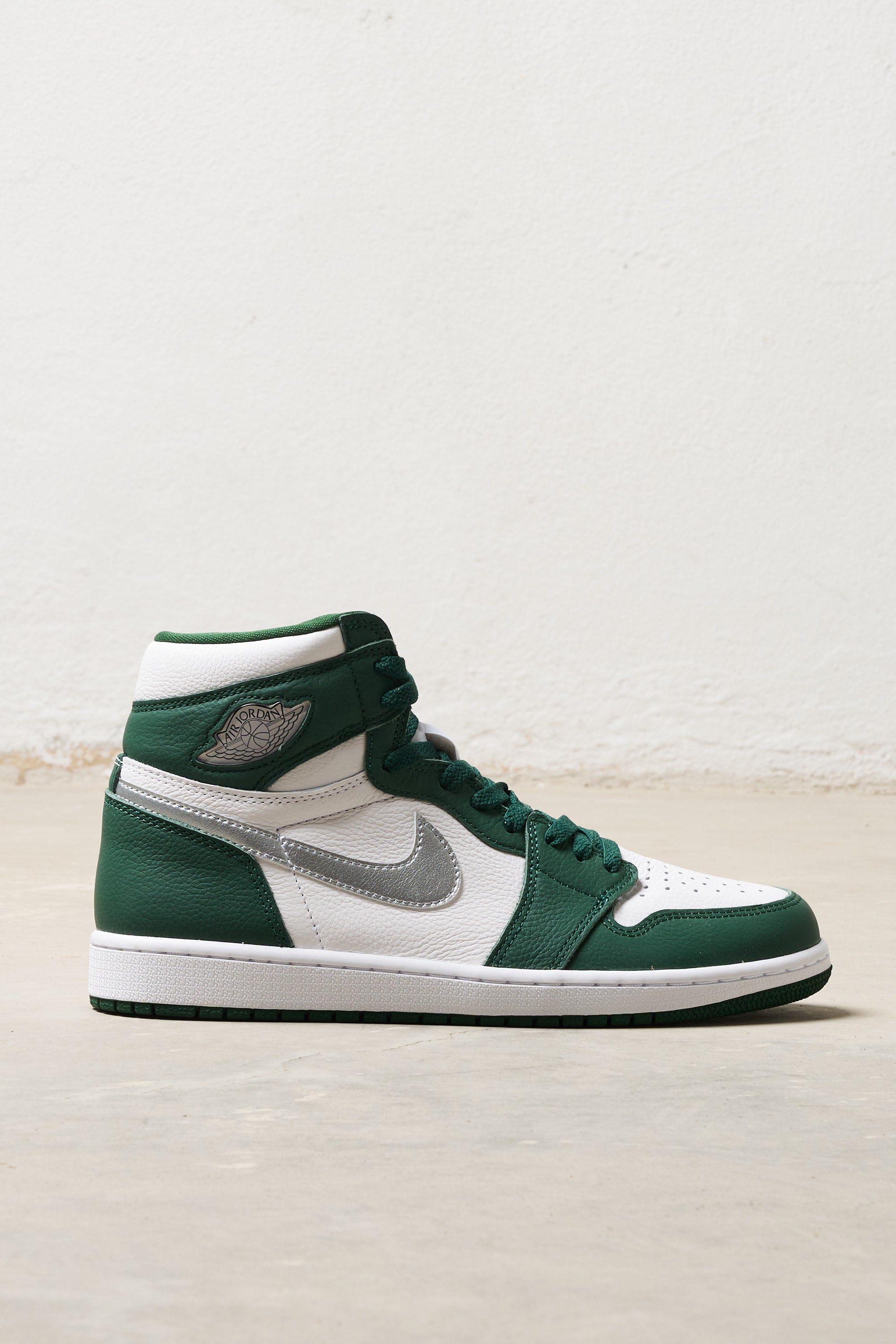 Jordan 1 gorge green best sale