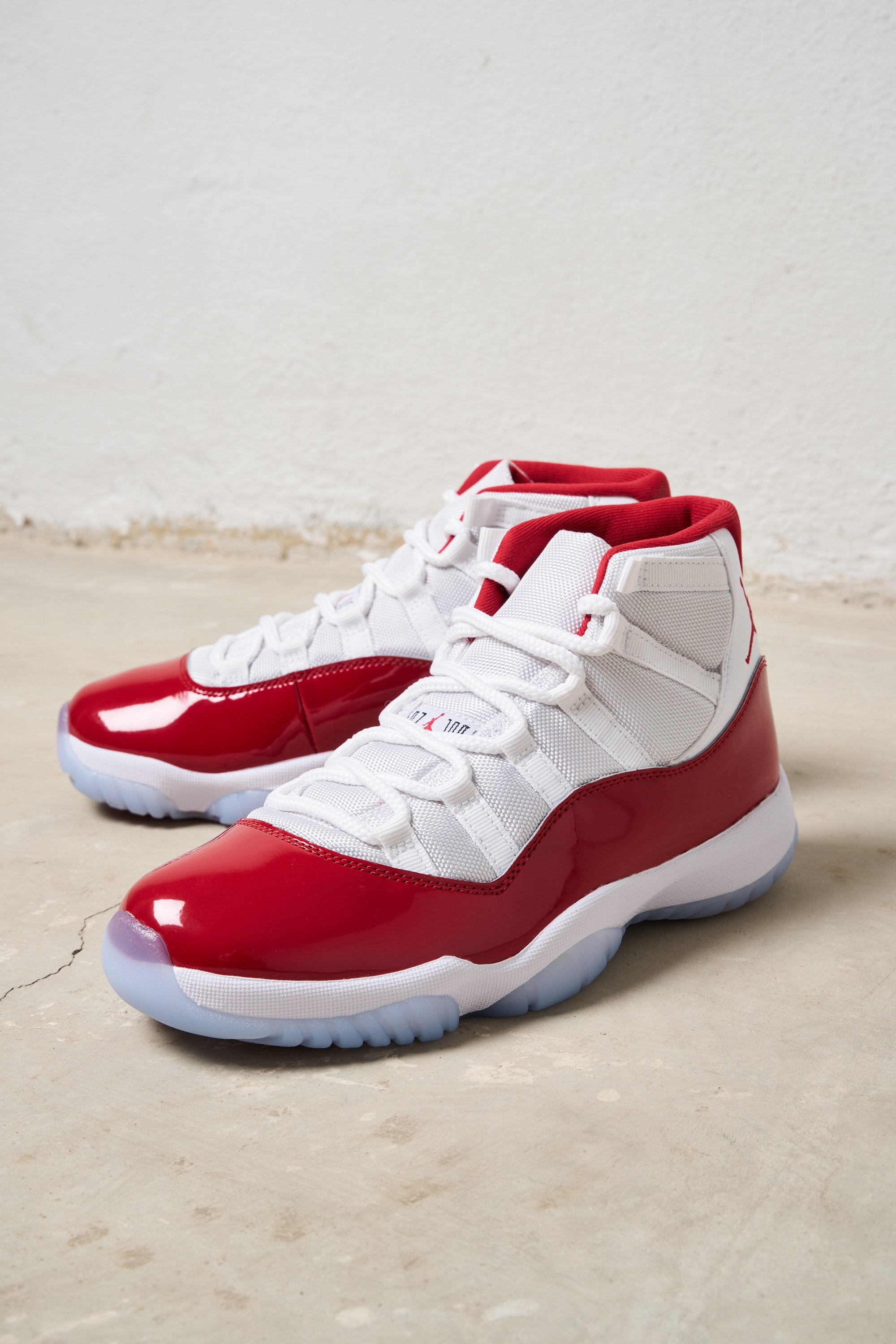 Nike Sneakers Air Jordan 11 Retro Cherry 7833 kissuomo