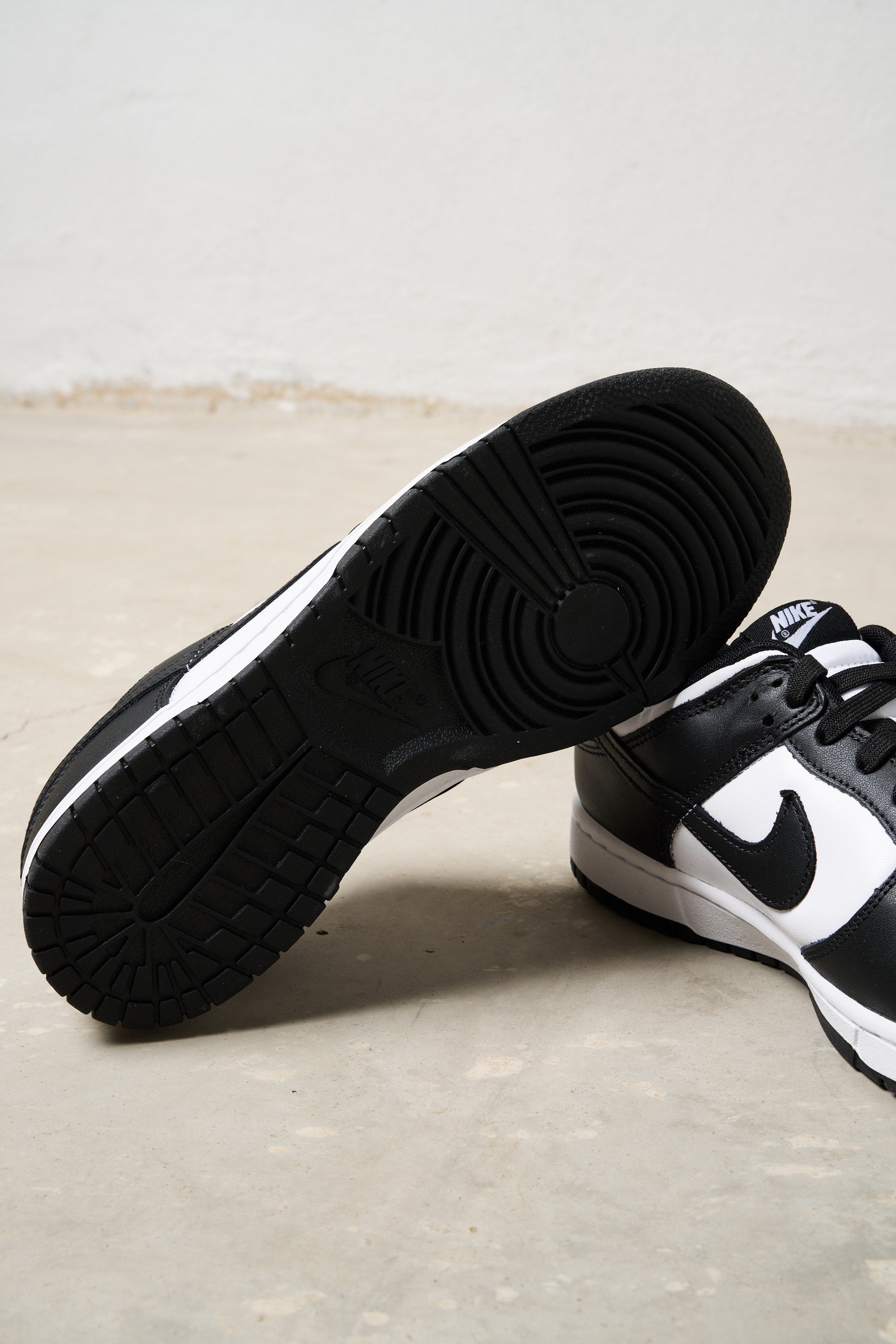 Scarpe nike nere on sale pelle